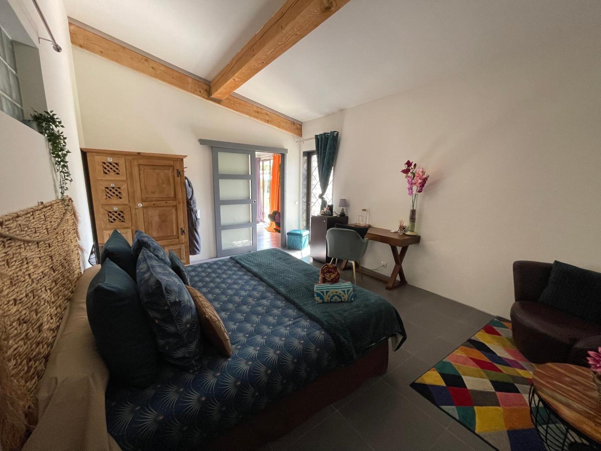 Mas De La Butte Blanche Bed & Breakfast Orgon Eksteriør bilde