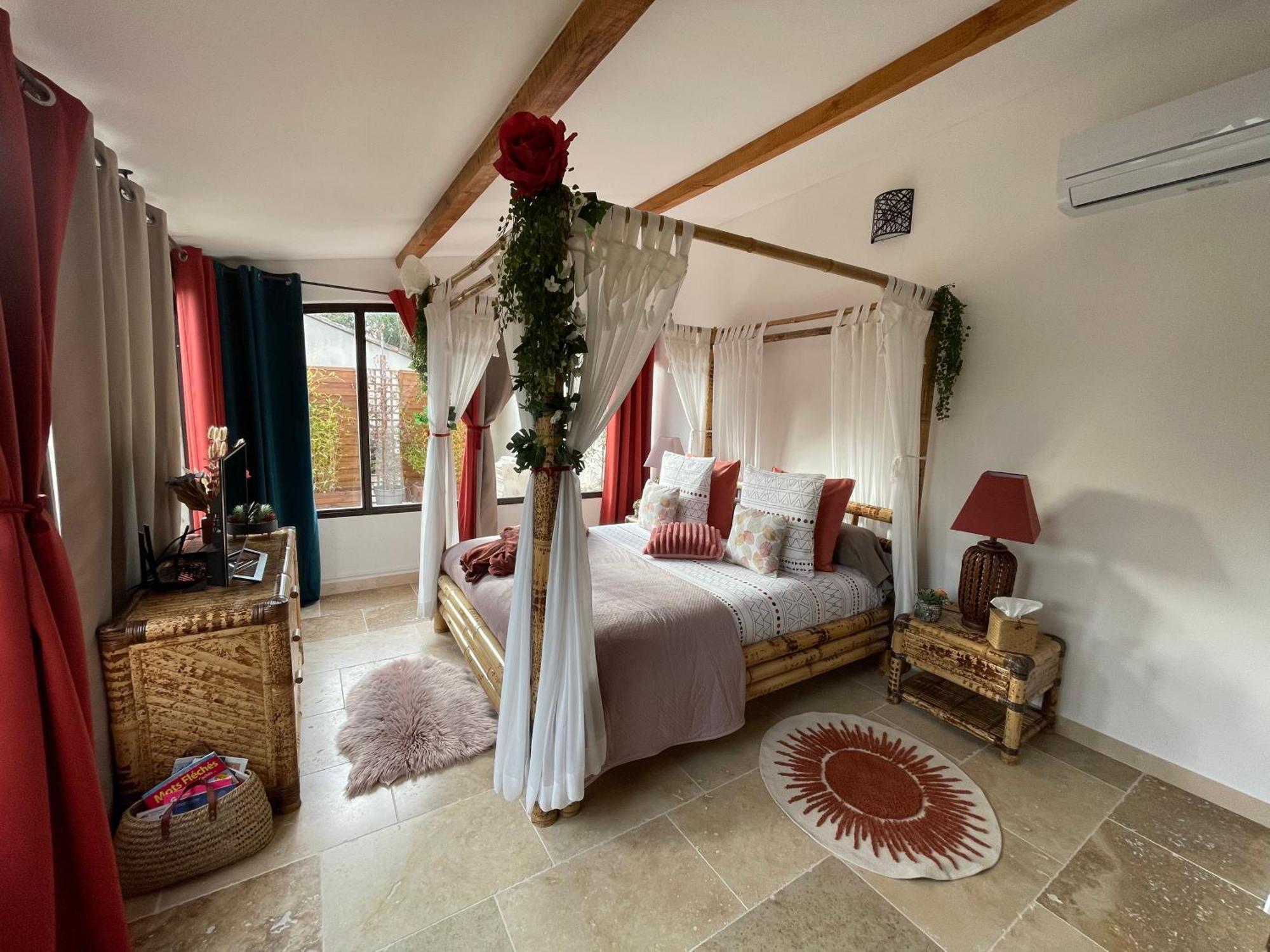 Mas De La Butte Blanche Bed & Breakfast Orgon Eksteriør bilde