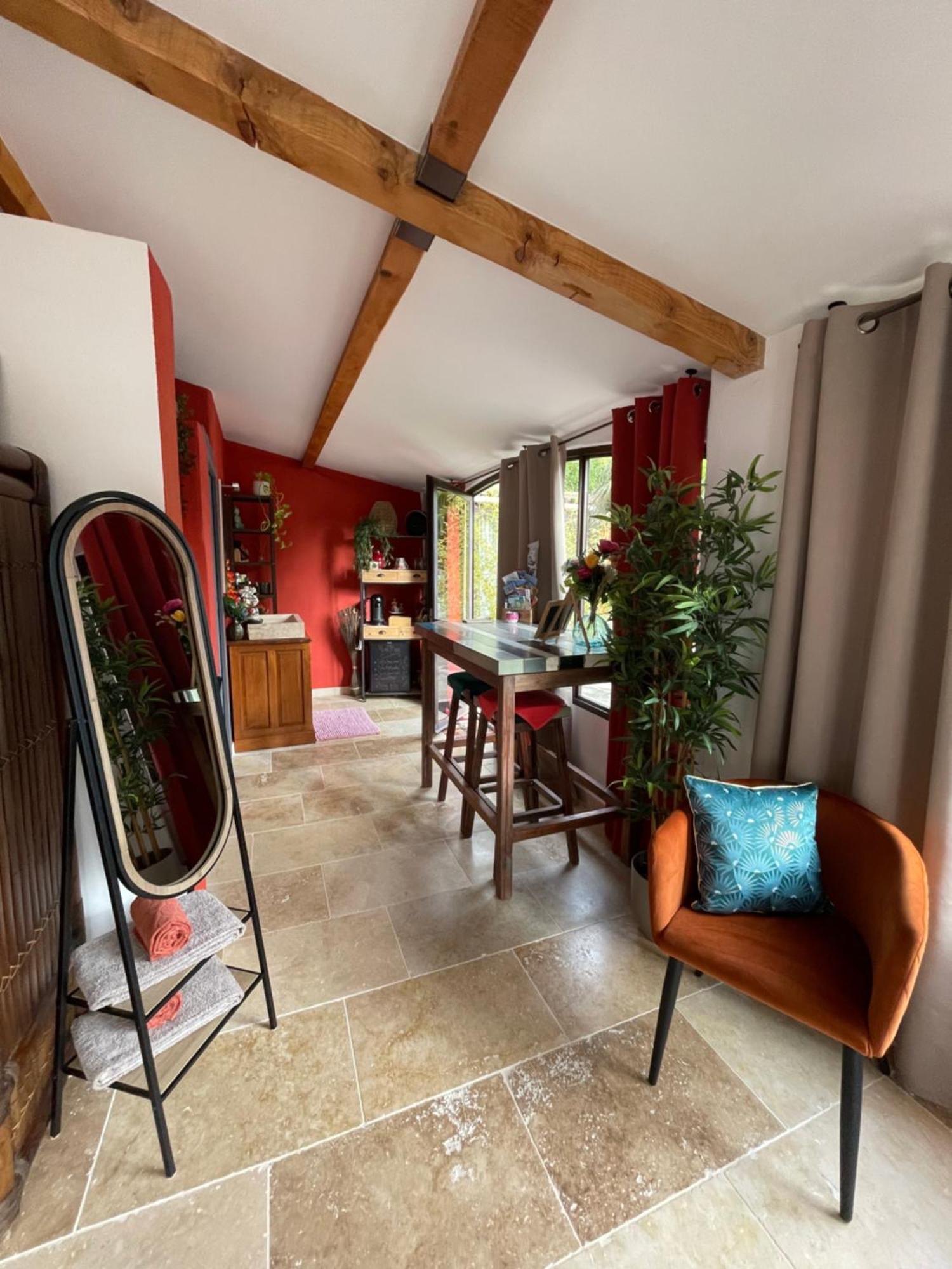 Mas De La Butte Blanche Bed & Breakfast Orgon Eksteriør bilde